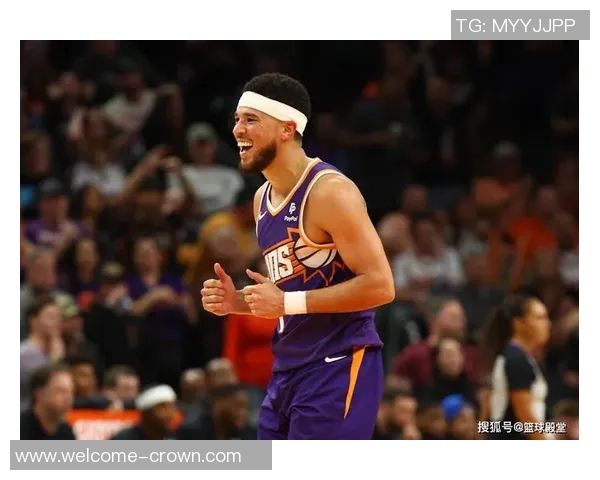 布克强调球队天赋与正确打法的重要性坚持不懈追求胜利