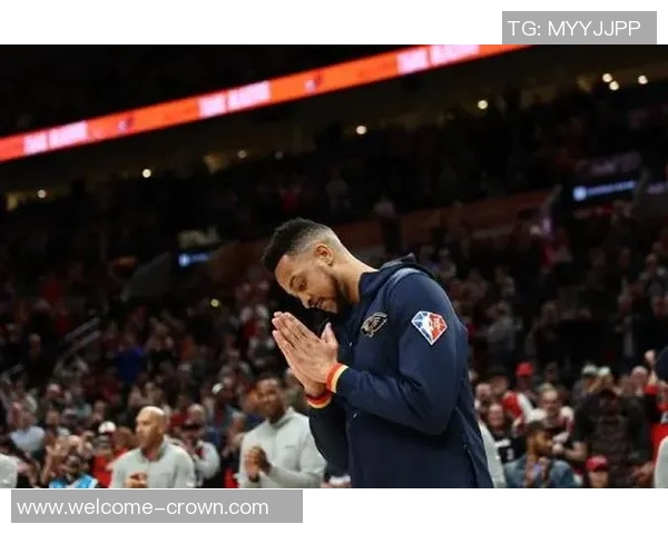 昔日双枪重聚波特兰麦科勒姆赛后与利拉德深情拥抱致敬